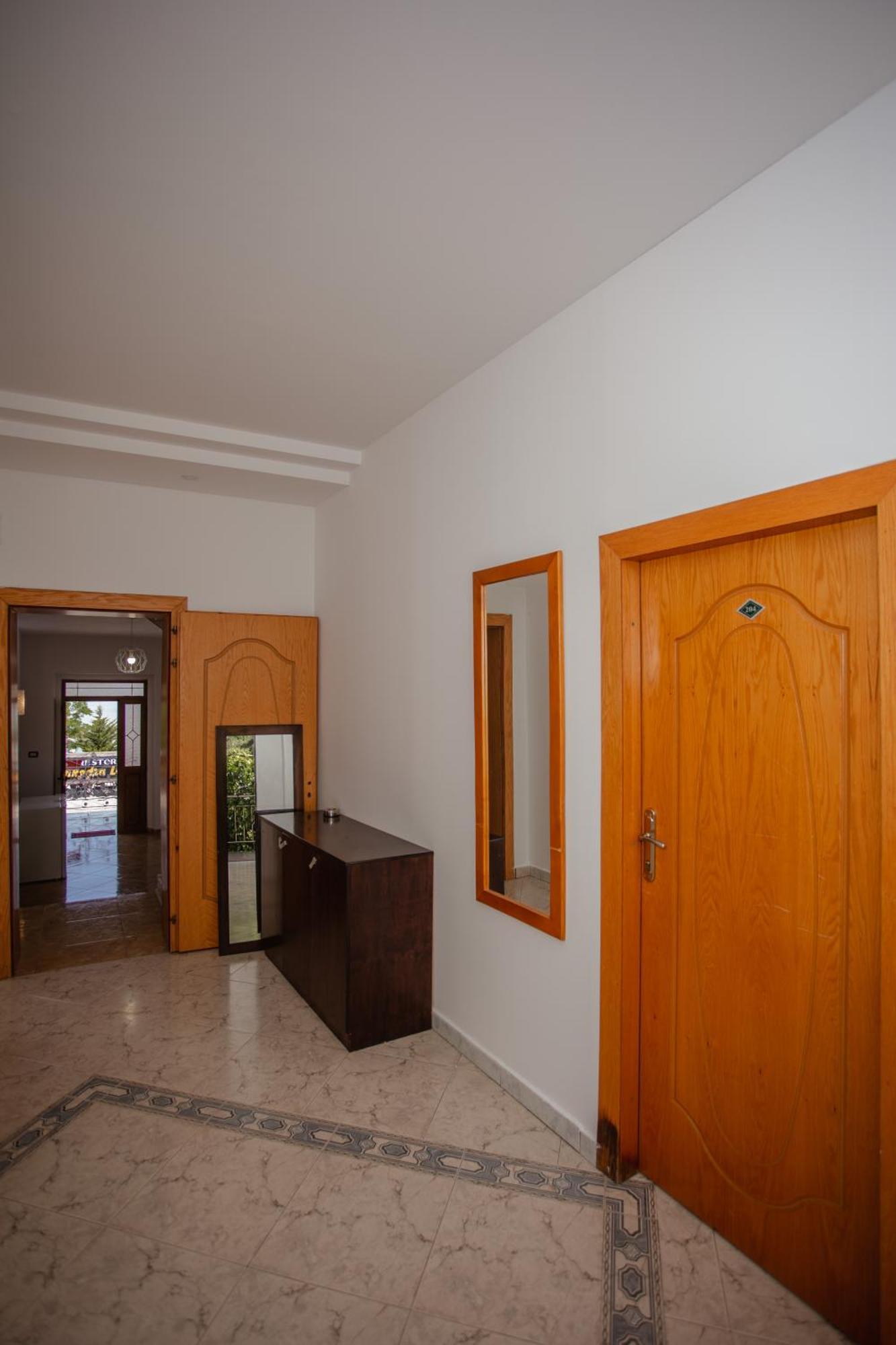 Hotel Shkodra Lake Široka Extérieur photo